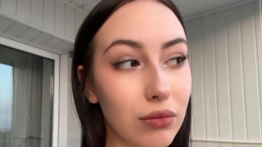 EllyMcdaniel